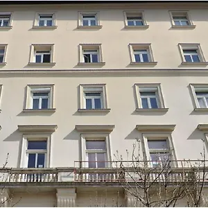 B3 Budapešť